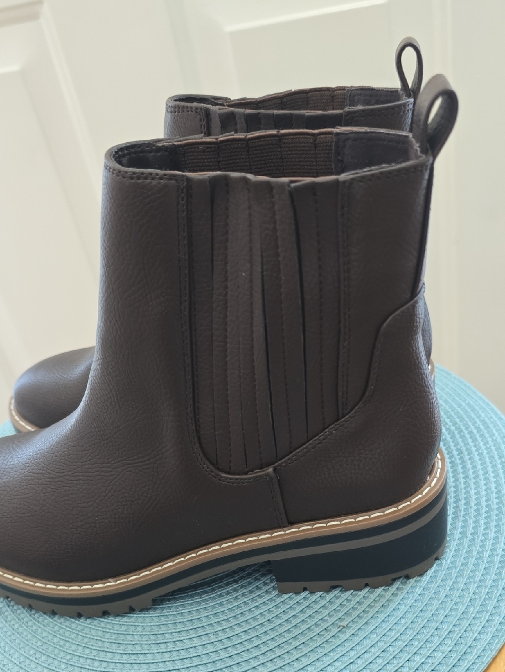 Kensie Brand Women’s Brown Classic Pull-On Ankle Boots Size 8 - Picture 4 of 13